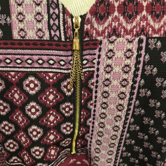 NWT Cathy Mixed Print Zip-Up Blouse Size Large - Picture 4 of 9